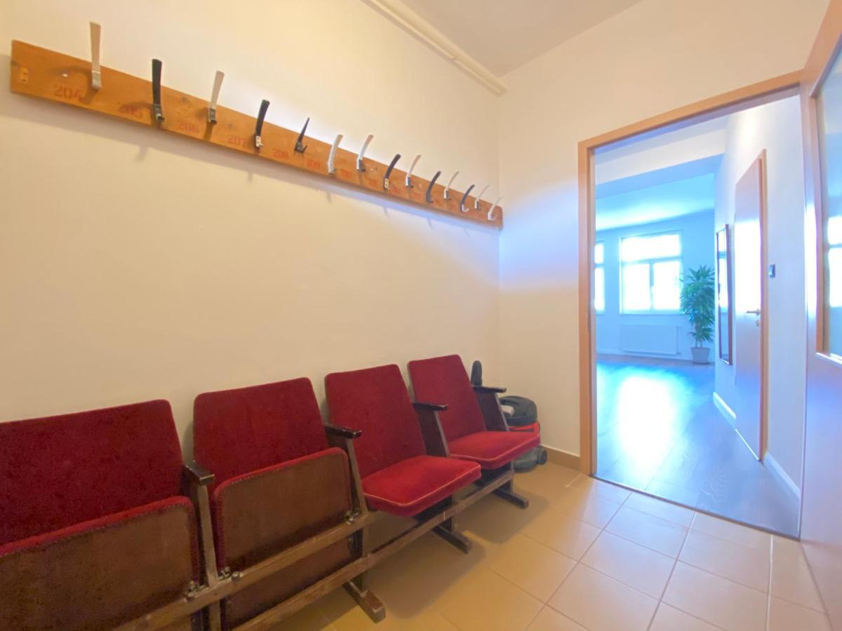 2 Bedroom 107 M2 Loft With Balcony 布达佩斯 外观 照片